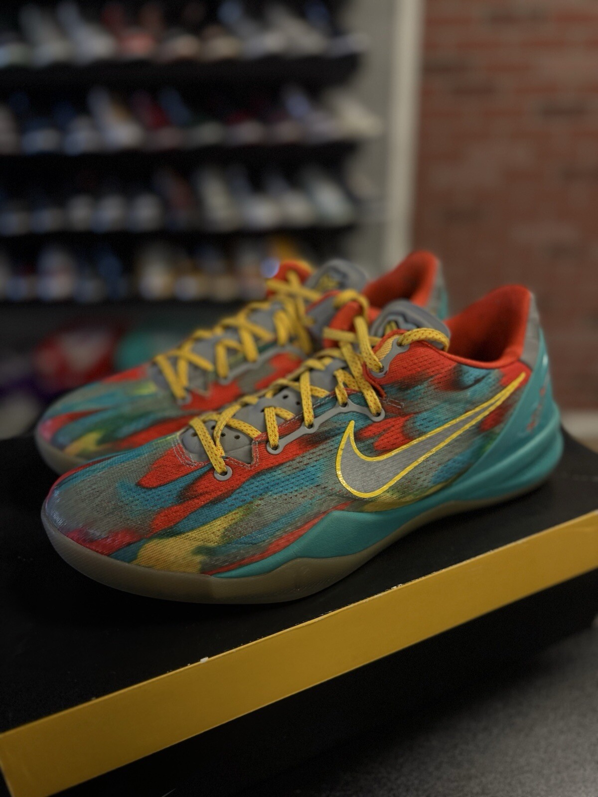Size 10 - Nike Kobe 8 System Venice Beach 2013 100percent Authentic RARE W/ Box image 7