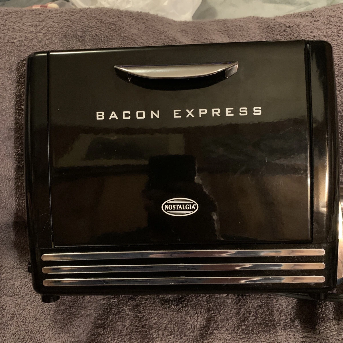 Nostalgia BCN6BK Bacon Express Crispy Grill Black - Tested