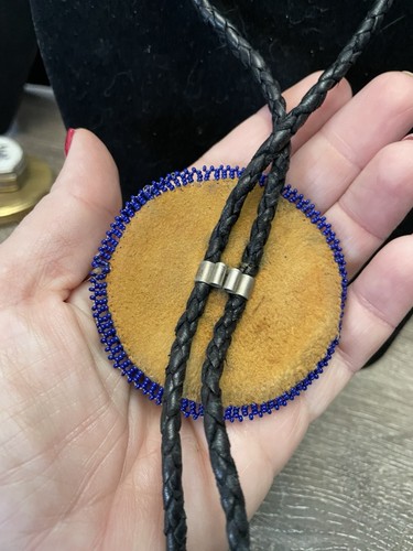 Hand Beaded Bolo Tie Western Cowboy Rodeo Native Inspired Braided Leather Cord - Bild 3 von 3