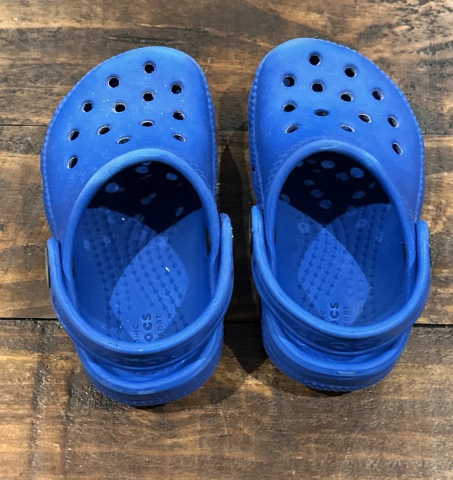 Crocs azul royal infantil tamanho C5 - Imagem 2 de 4
