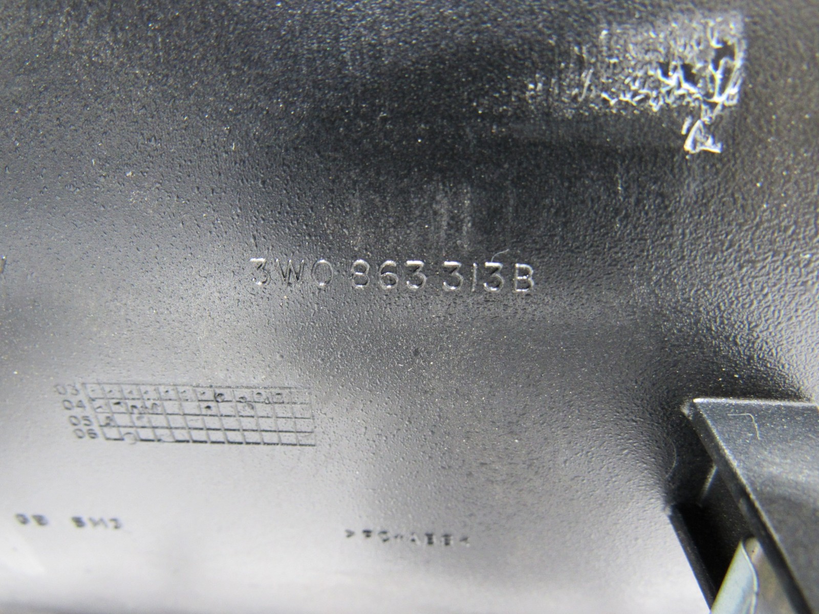 12-18 Bentley Continental GT W12 2015 Rear Center Console Seat Armrest ;:A