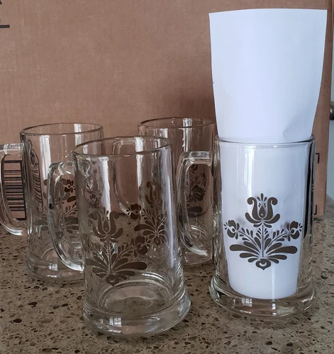 Pfaltzgraff Village 14 oz. Glass Tankards (Set of 4 )