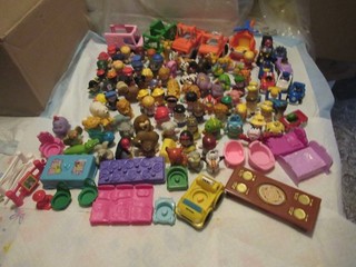 FISHER PRICE LITTLE PEOPLE LOT 119 PIECES DISNEY FARM ZOO FURNITOREWHEELIES PLUS