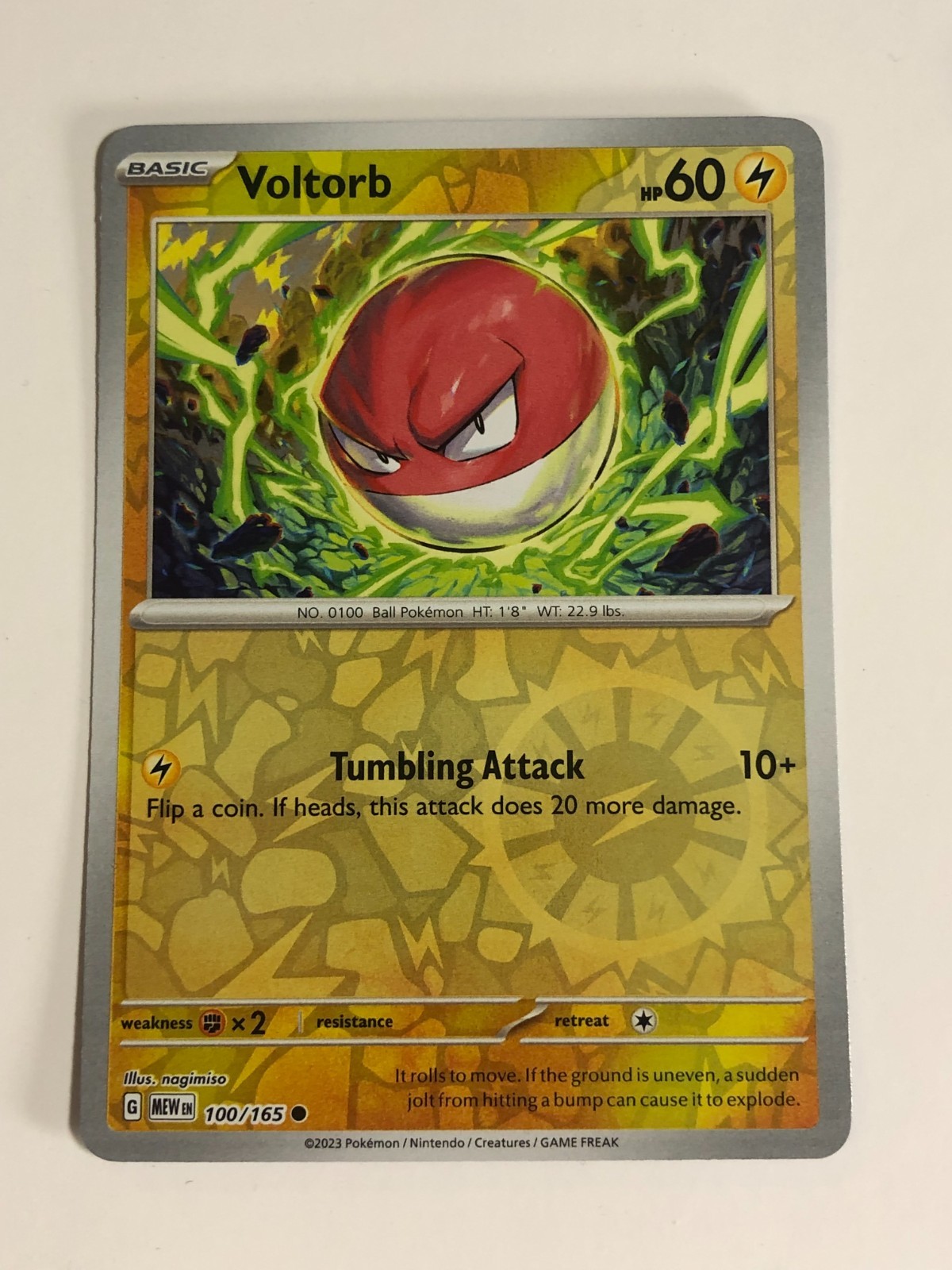 Pokemon TCG 151 Reverse Holographic Voltorb 100/165 Near Mint