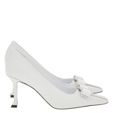 Ferragamo Siwar 85 Vara Bow Pumps, Size 7 C