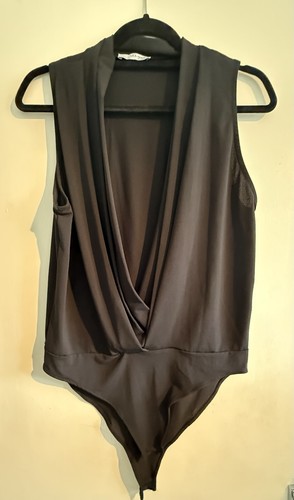Zara V neck line buttoned top size L - Picture 5 of 6