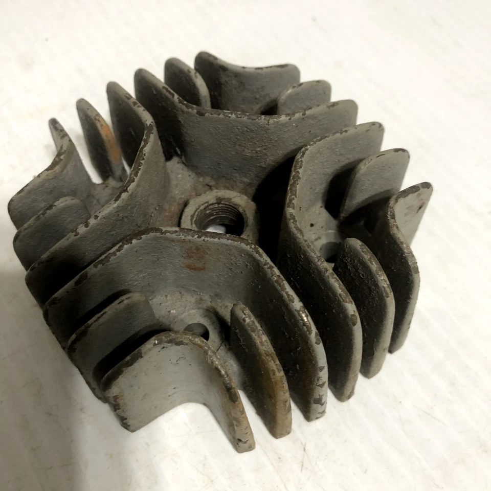 CULATA VINTAGE SUZUKI TS50 GAUCHO 11969-1974 Foto 2 de 3