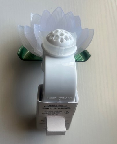 Bath & Body Works Disney Princess Tiana Lotus Flower Wallflower Plug In Light Up - Picture 3 of 3