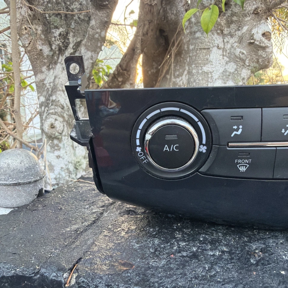 2013-2015 NISSAN ALTIMA AC HEATER CLIMATE CONTROL TEMPERATURE FAN REAR DEFROSTER - Image 2 of 4