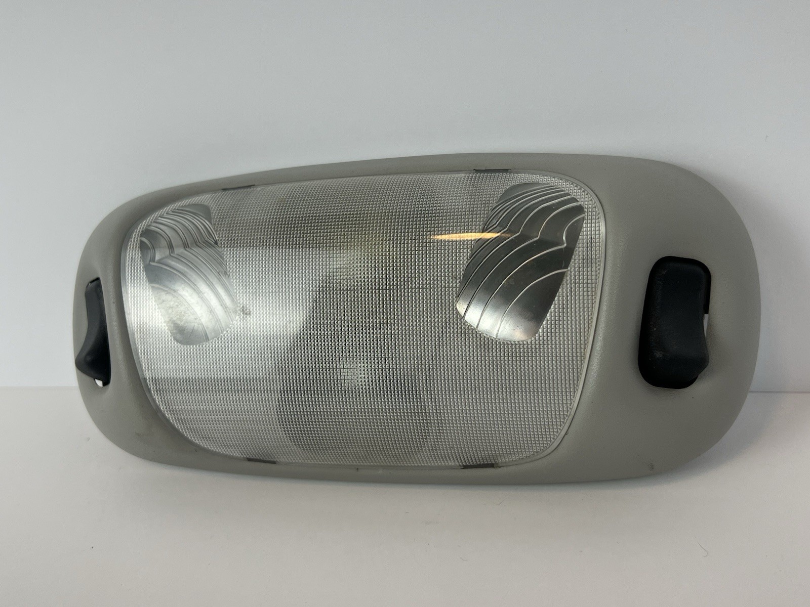 99-07 OEM Ford F150 F250 F350 Overhead Interior Dome Map Light Lamp Gray