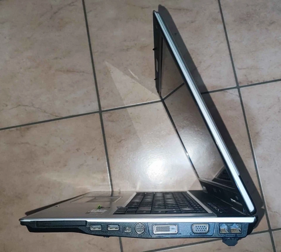 Notebook Portatile ASUS Windows XP Intel Core 2 Duo USB Wifi USB Lan Ram - Immagine 4 di 4