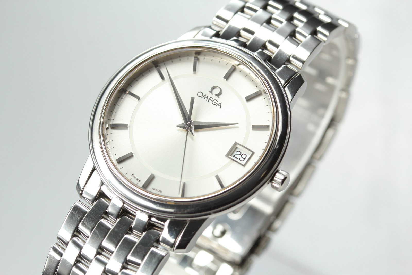 Vintage 1993 OMEGA De Ville 196.1050 Cal.1432 Men's Quartz Watch 34mm 6J Date image 6