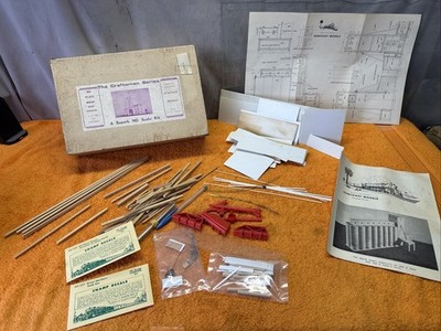 A  VINTAGE SUNCOAST MODELS KIT #3060 MODERN GRAIN ELEVATOR HO SCALE