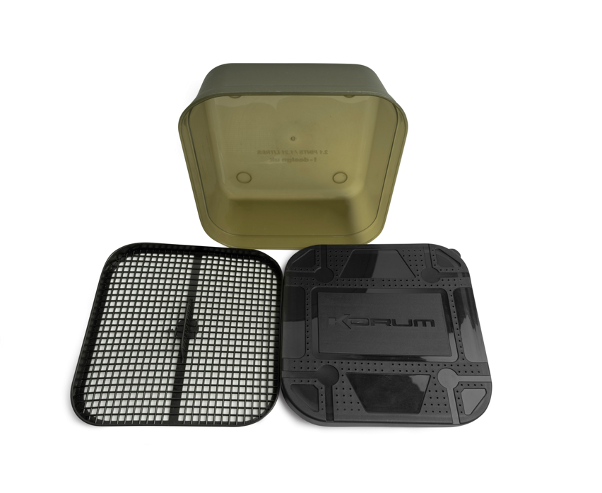 Korum Maggot Tub & Riddle - 2Pt 1.2L / Bait Tub / Fishing