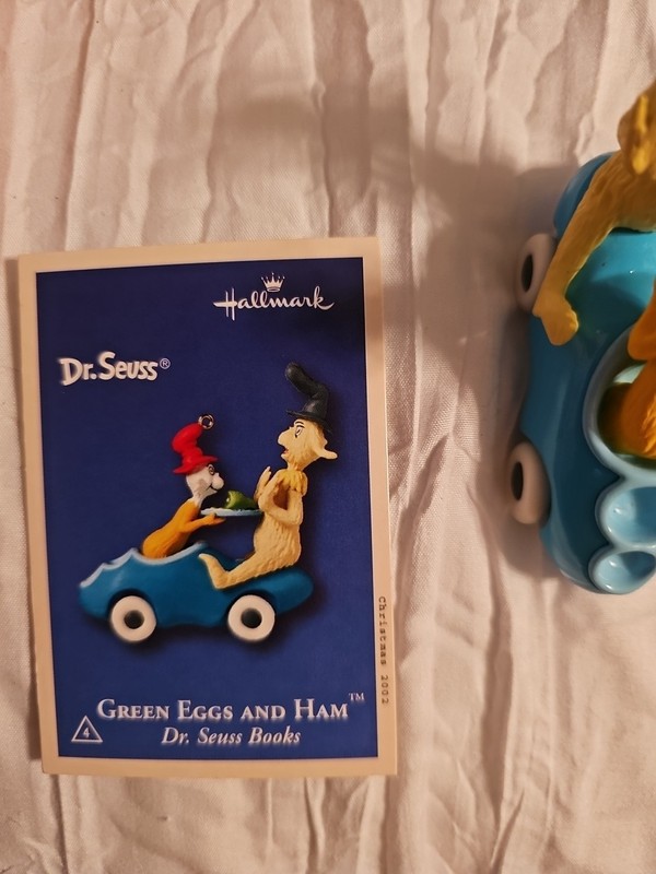 2002 Hallmark  Ornament: Collector's Series - Green Eggs and Ham