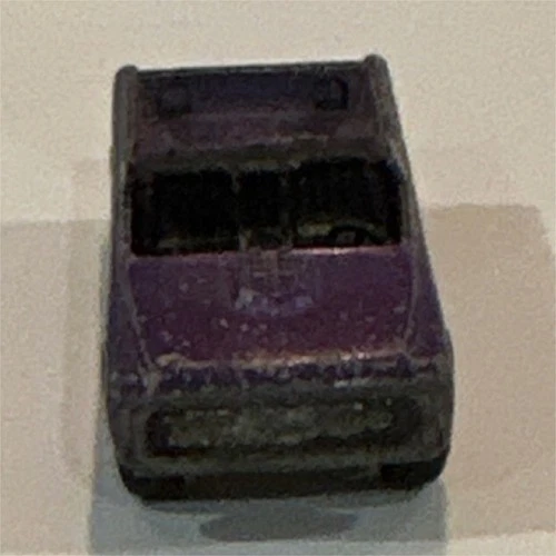 Hot Wheels Redline Fleetside Chevrolet Purple 1:64 Pickup Truck 1968