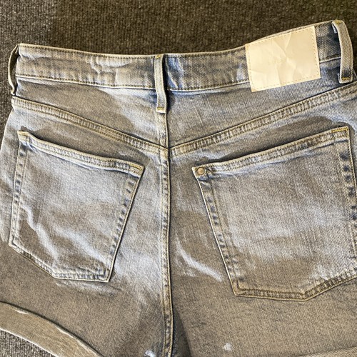 H&M Denim Mom Shorts Ultra High Waisted Light Blue Size 8 Folded Hem Casual - Picture 15 of 16