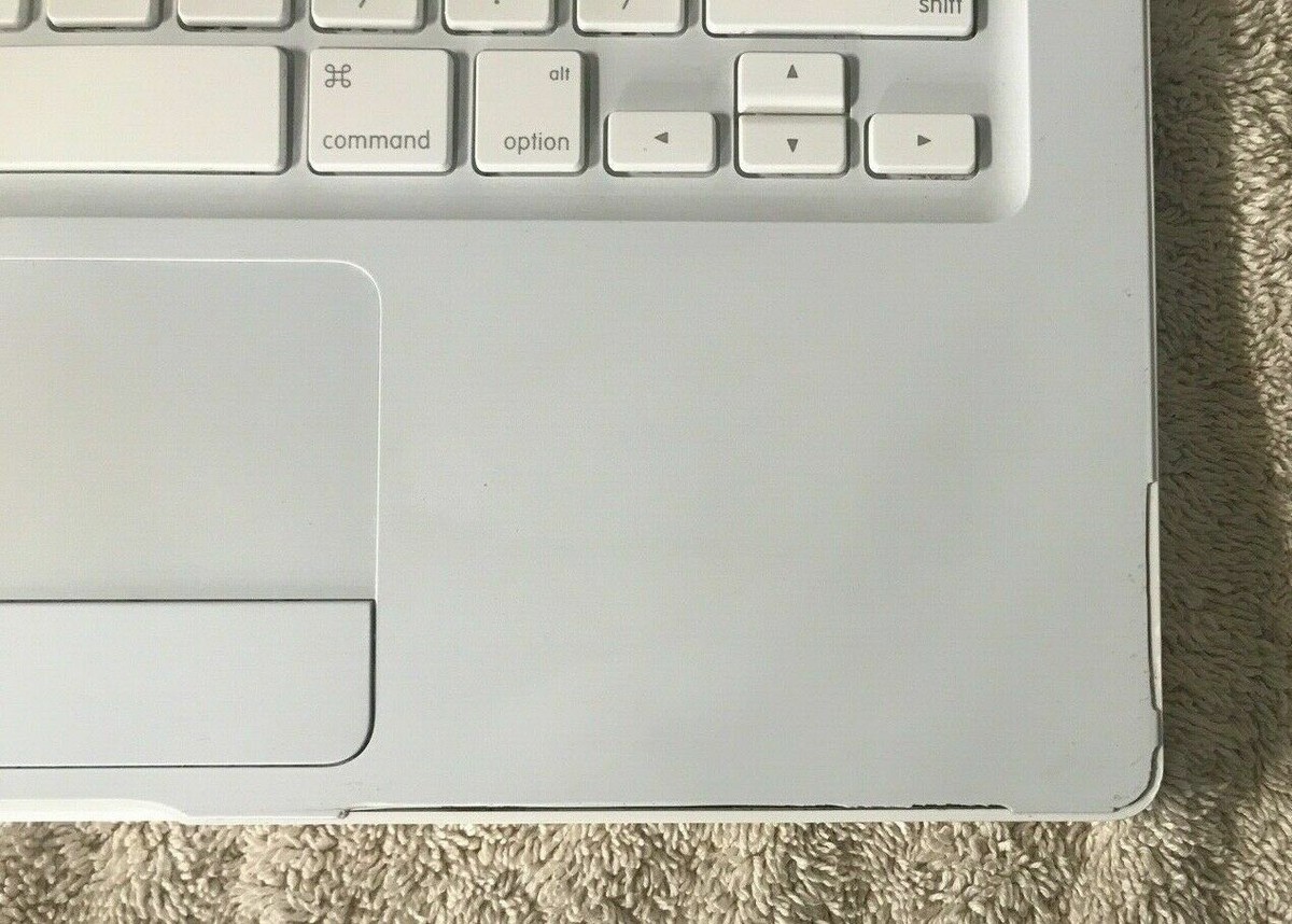 Apple A1181 MacBook 13.3