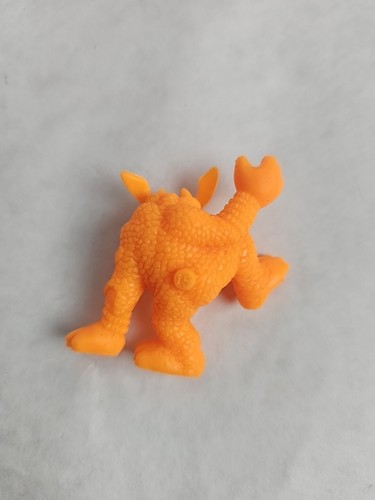 Vintage Monster In My Pocket #23 Hobgoblin Premium Neon Orange Figure MIMP RARO - Foto 3 di 5
