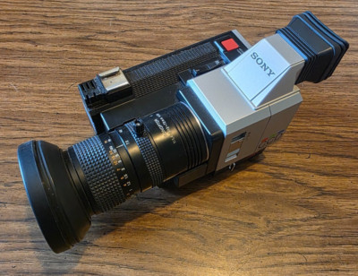 Vintage Sony Color Video Camera CCD-G5 Electronic Viewfinder 6:1 Power Zoom