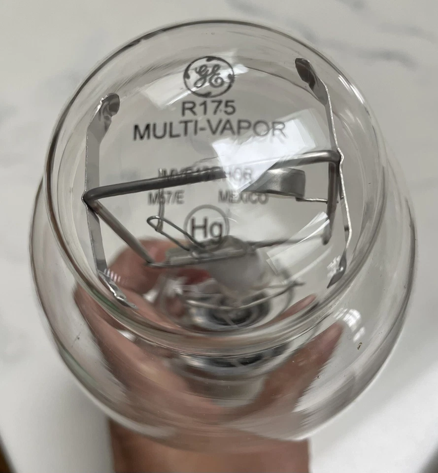 12 x GE Multi-Vapor Lamp 18104 - MVR175/HOR - 175 watt Metal Halide Light Bulb - Image 3 of 4