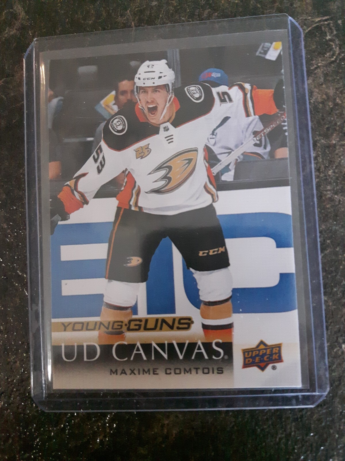 2018-19 Upper Deck Series 1 Young Guns Canvas Maxime Comtois YG RC Card# C95