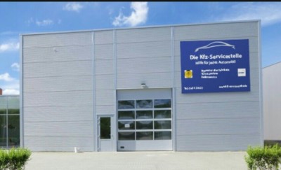 Firmenschild, Wegweiser mit deinem Logo u Firmendaten Werbeschild Bandenschild