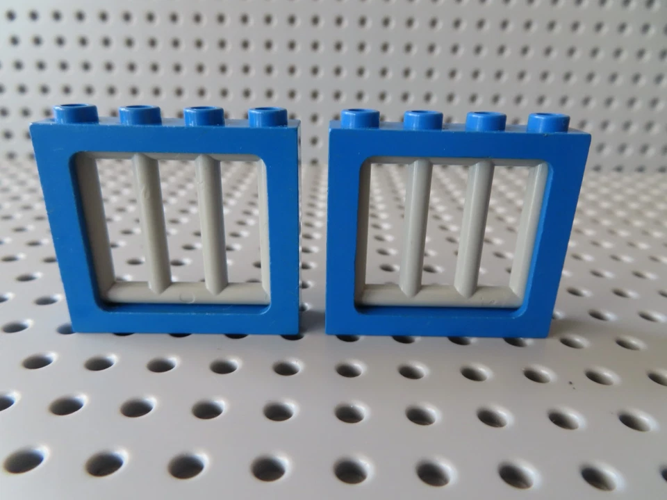 Lego 2 x Rahmen 4033 blau 1x4x3 + 2 x Gitter 6016 Gefängnis alt hellgrau - Bild 1 von 1