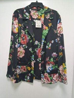Zara Blouse Featuring A Bold Botanical Print On A Black Background Size M