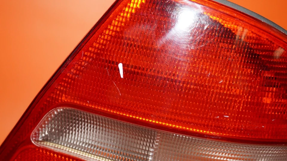 MERCEDES BENZ S500 LUZ TRASERA PASAJERO DERECHO 2000 2001 2002 S430 A2208200264 Foto 4 de 4