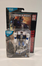 Hasbro Transformers Combiner Wars Deluxe Class Rook - NIB