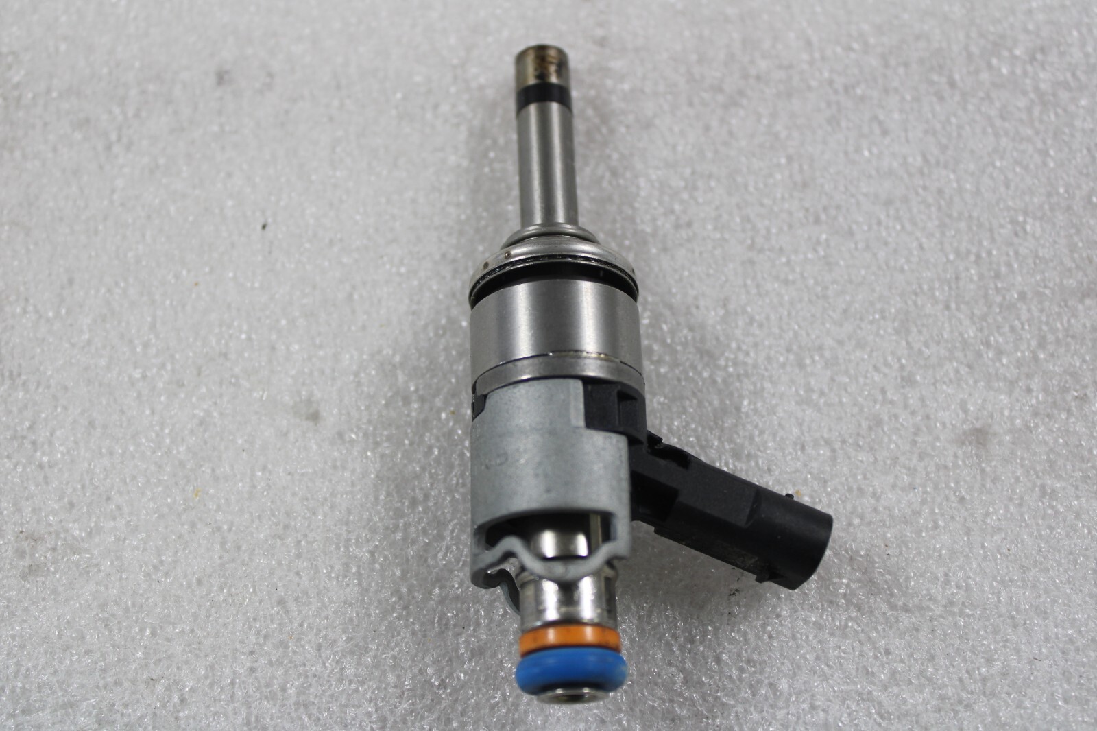 Lamborghini Huracan LP610, 580, Fuel Injector, Used, P/N 07L906036K