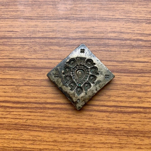 Antique or old bell metal bronze jewelry stamp die seal flower pattern, early.