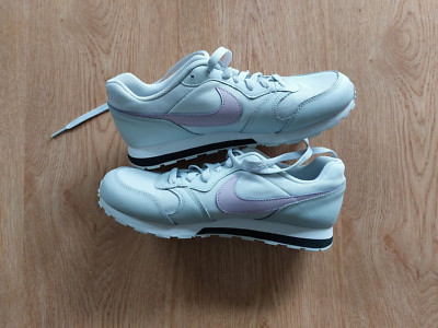 Nike / NIKE - Schuhe / Sportschuhe - Größe 37,5 - grau /rosa -Nike MD Runner 2