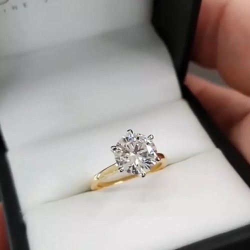 1Ct Round-Cut Cut VS1/G Certified Lab Grown Diamond Wedding Ring 14k Yellow Gold - Picture 4 of 7