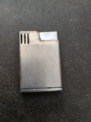 VINTAGE SCRIPTO JAPAN CHROME ELECTRIC BUTANE CIGARETTE LIGHTER. SPARKS!