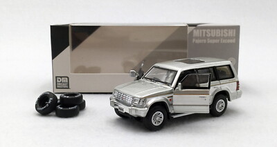 BMC 1/64 Scale  Pajero Super Exceed Silver/White Diecast Model Toy