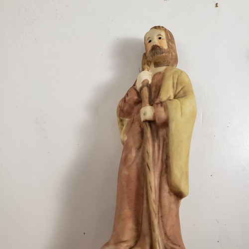 Nativity Scene Ceramic 6 piece Set & Wooden Stable In Box - Picture 4 of 12