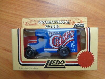 LLEDO DAYS GONE CLASSIC ''WALKERS CRISPS'' BLUE 1934 DENNIS PARCELS VAN