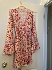In The Style Floral Long Sleeve Wrap Top Style Knee Length Dress - Size 10 BNWT