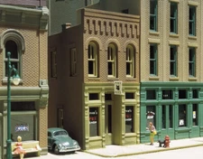 Design Preservation DPM HO Pam's Pet Shop 20200