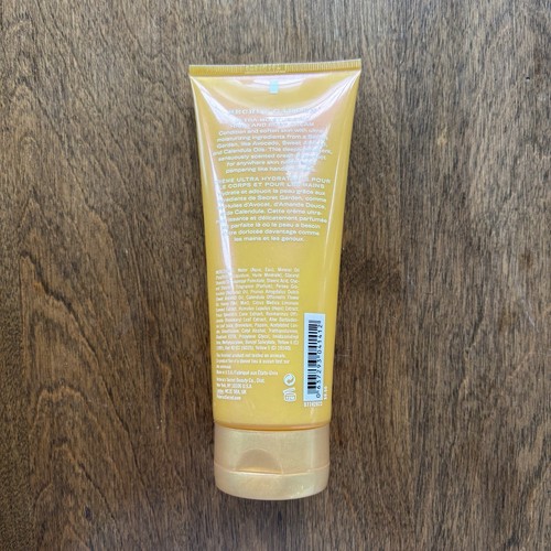 Victoria's Secret Vanilla Lace Ultra Moisturizing Hand & Body Cream 6.7 oz. NEW - Picture 2 of 3