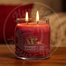 Yankee Candle Home Sweet Home 13 oz Dual Wick - Cinnamon, Apple & Baking Spice