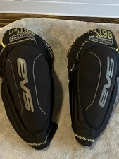 EVS Travis Pastrana 199 Knee Pad Motocross Knee Pads S/M Used Great Condition