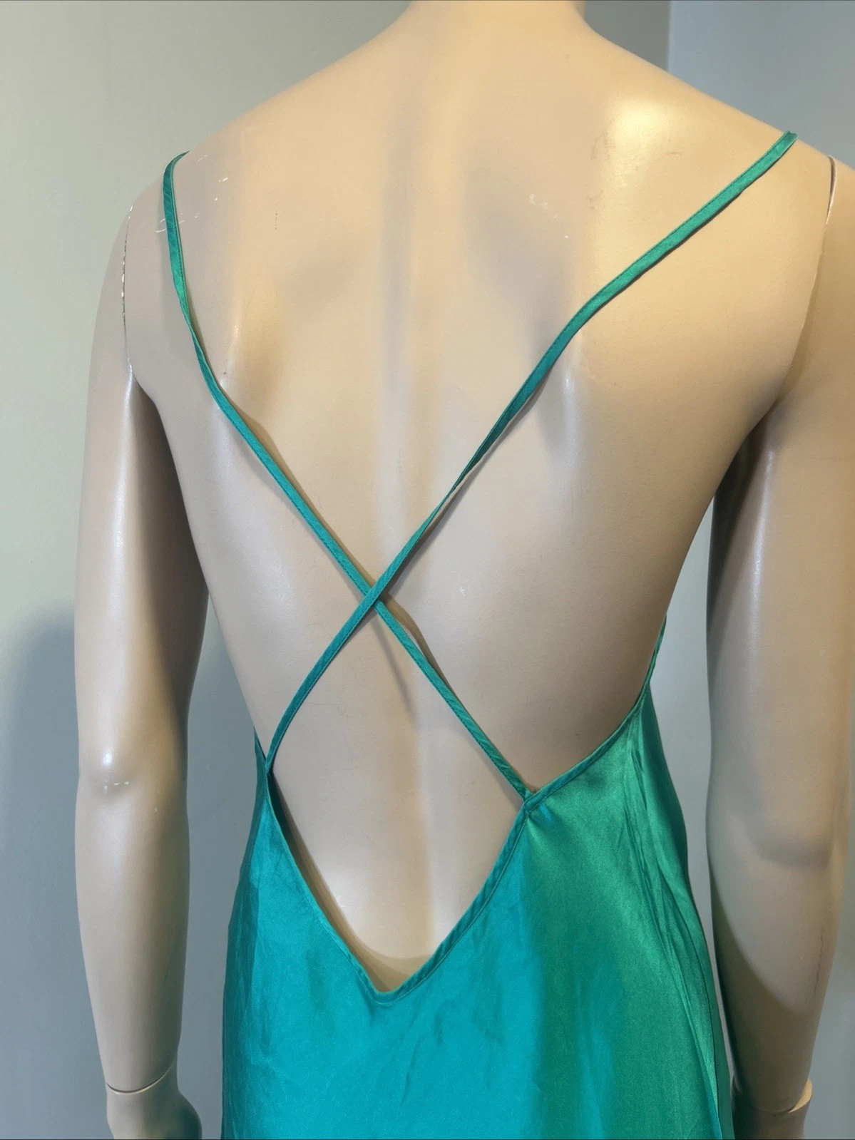 UNDERCOVER Camicia da notte Victoria's Secret 100% seta verde slip abito schiena aperta taglia M