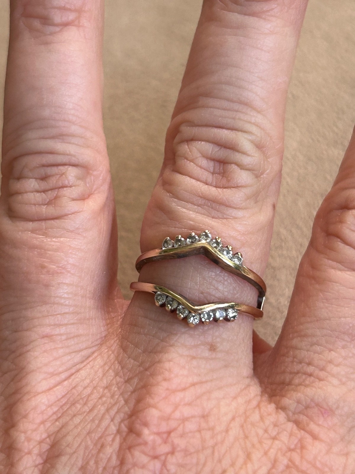 14K YELLOW GOLD DIAMOND INTERLOCKING RING SIZE 8.… - image 2