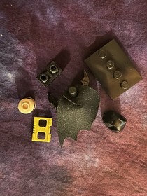 LEGO DC Super Heroes Batman Minifigure (sh056, Retired 2014, Authentic NOS)