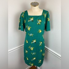 ANN TAYLOR Short Sleeve Square Neck Green Floral Shift Dress | Size 8