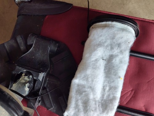Volt Fx8 Li Pool Vacuum Untested, For Parts, Repair or Use. As Is In Pictures - Picture 8 of 8