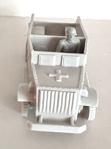 MARX BATTLEGROUND/DESERT FOX-LIGHT GRAY GERMAN APC W/DRIVER - VG MUST SEE ITEM - Picture 3 of 12